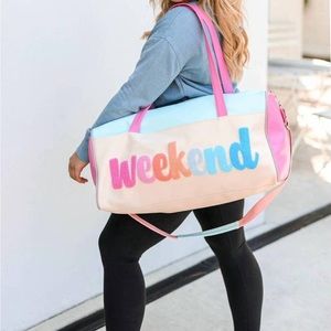 NEW JADELYNN BROOKE women's weekend duffle bag in multi